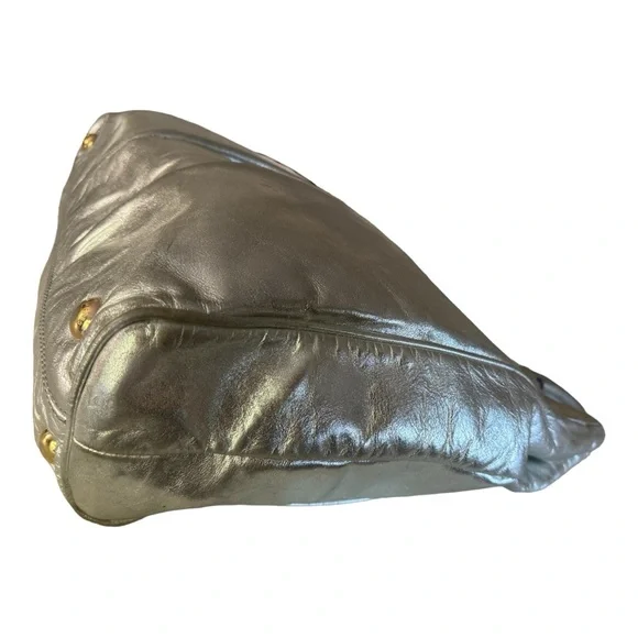 Marc Jacobs Kristen Silver Tote Bag - Picture 14 of 14